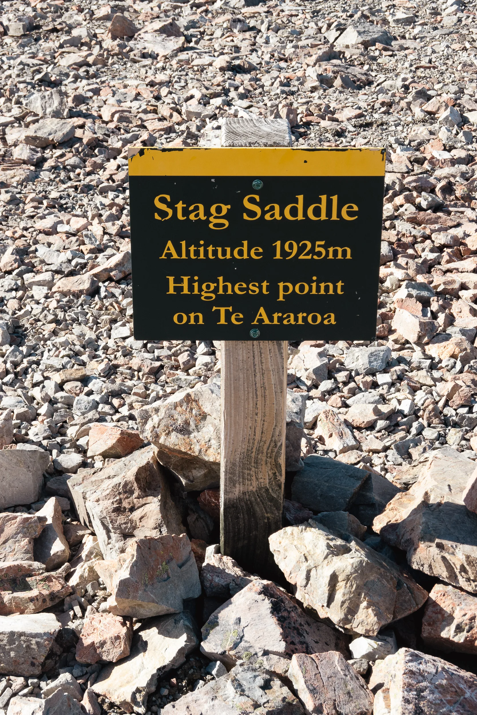 Wegtafel Stag Saddle