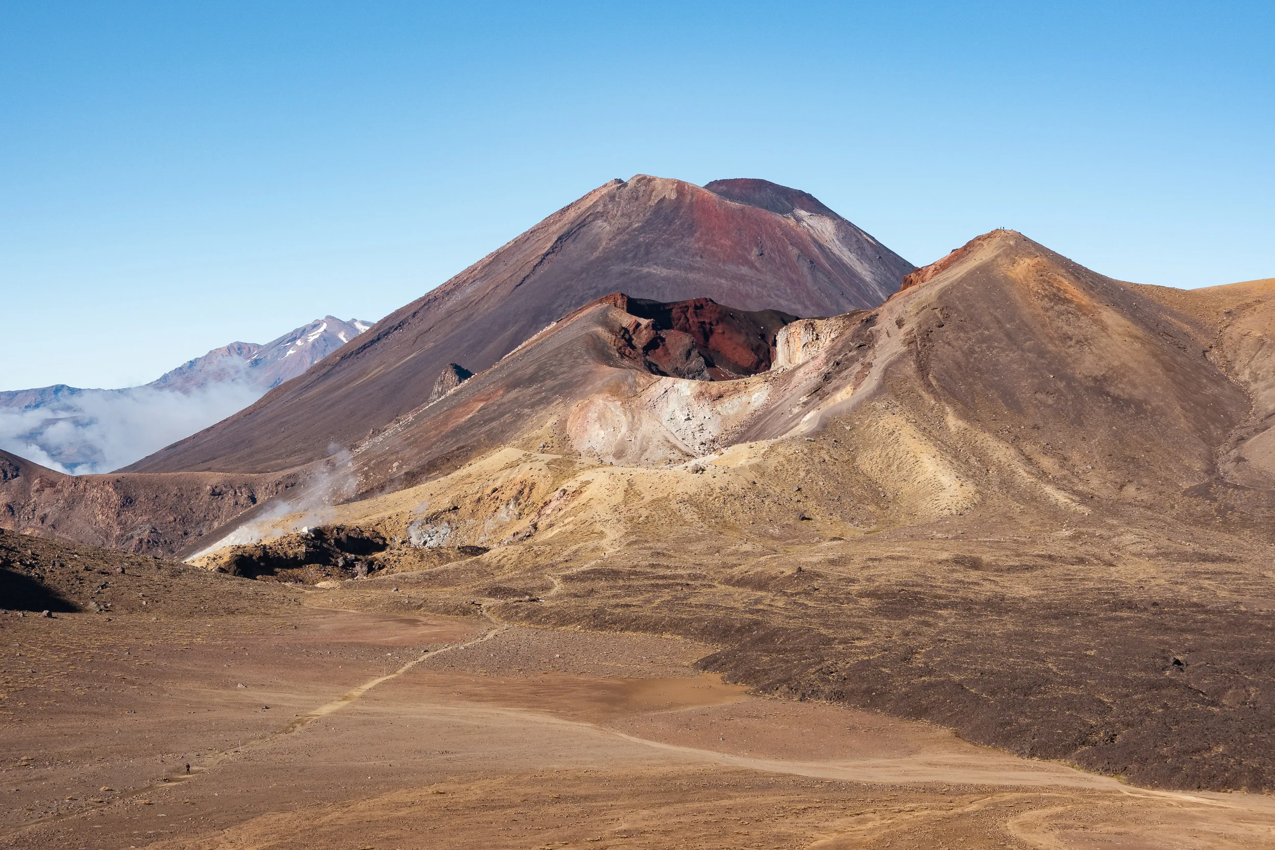 Rot braune Vulkanlandschauft in Neuseeland.